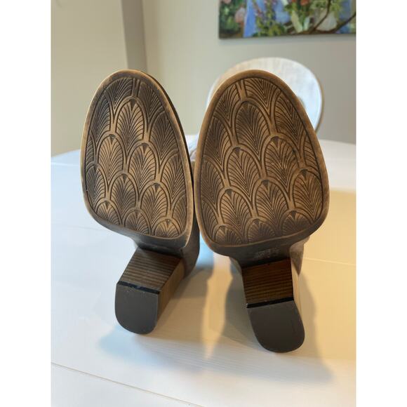 Solely Black By BKE Landon Tall Lace Back Heel Boots Knee High Size 7.5 Taupe - Picture 12 of 16